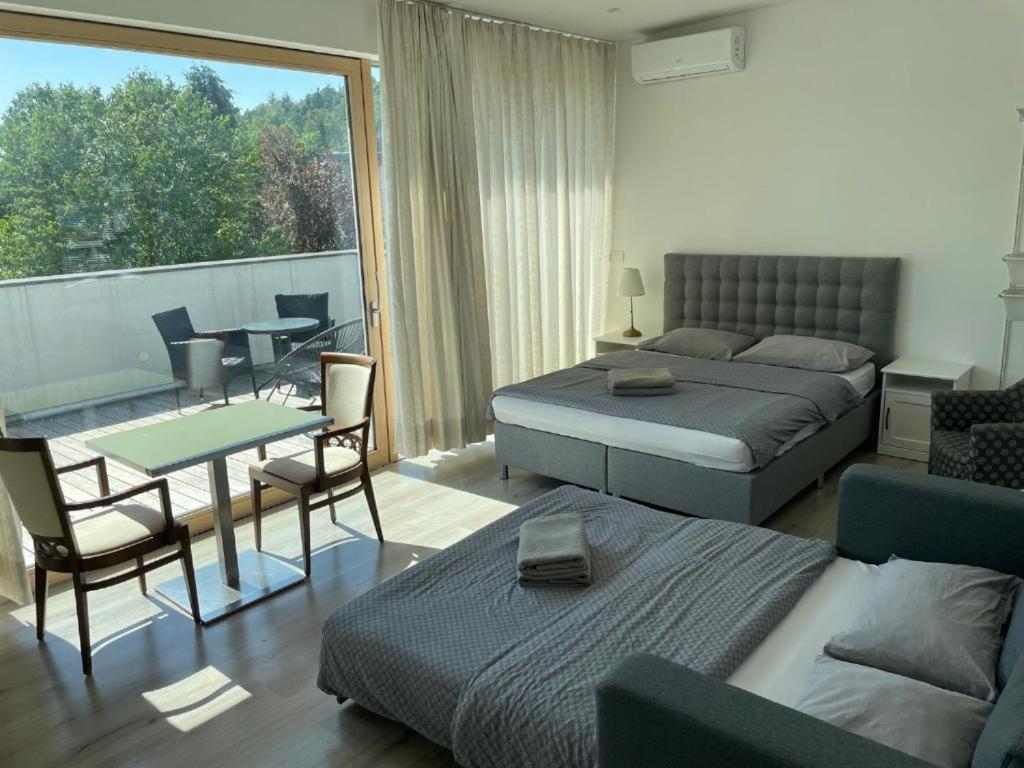 R41 - Tivoli Groundfloor Apartment Ljubljana Ngoại thất bức ảnh