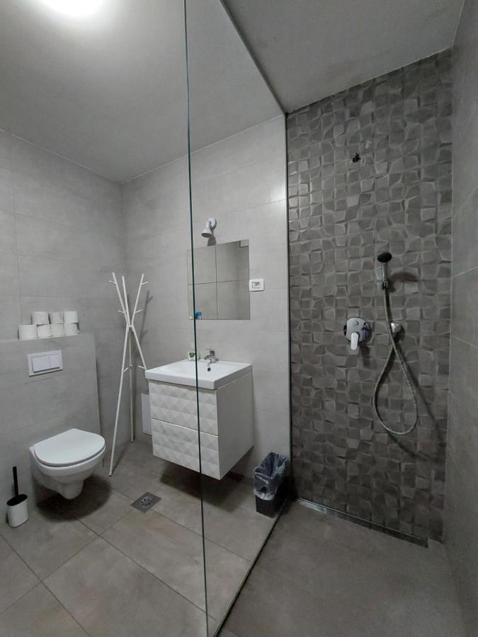 R41 - Tivoli Groundfloor Apartment Ljubljana Ngoại thất bức ảnh